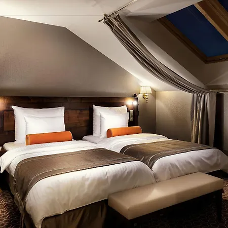 Cosmopolitan Hotel 5*