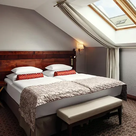 Cosmopolitan Hotel 5*