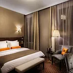 Cosmopolitan Otel 5*