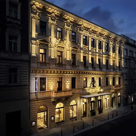 Cosmopolitan Hotel 5*