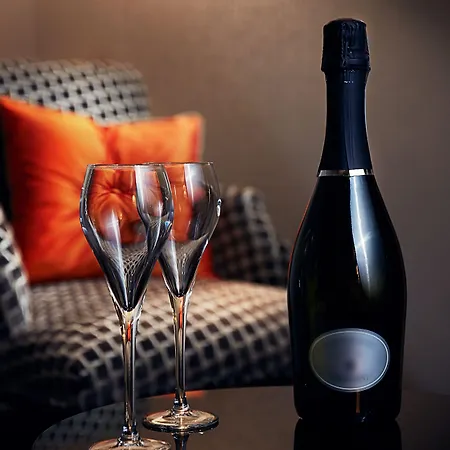 코스모폴리탄 호텔 5*