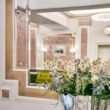 코스모폴리탄 호텔