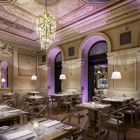 호텔 코스모폴리탄