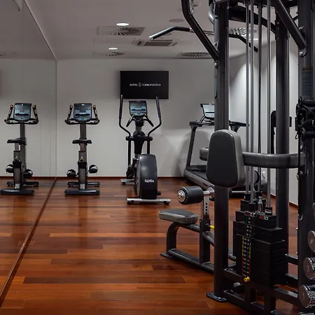 호텔 코스모폴리탄 5*