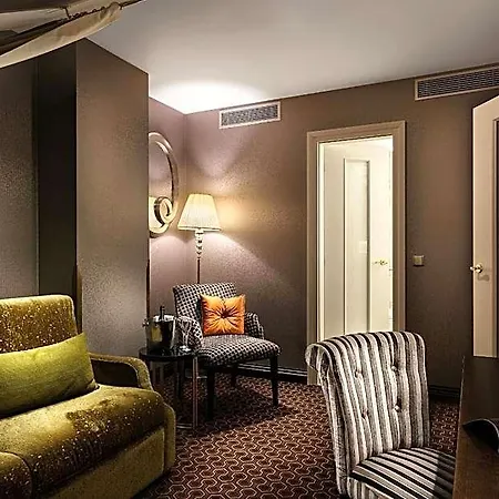 Cosmopolitan Hotel 5*