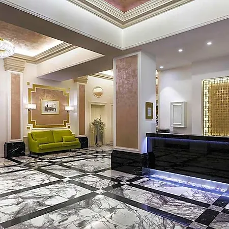Cosmopolitan Hotel Praga