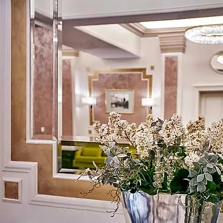 Hotel Cosmopolitan