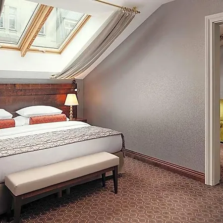Cosmopolitan Hotel Praga