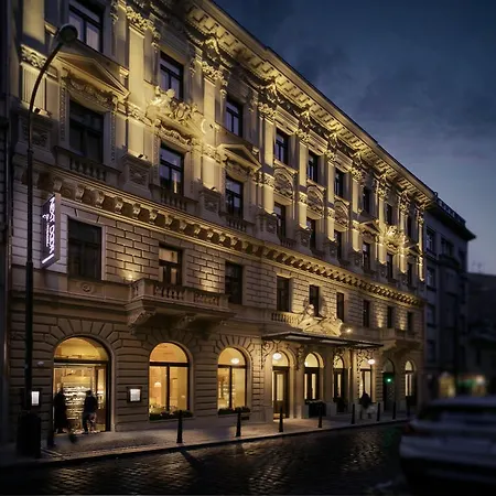 Cosmopolitan Hotel 5*