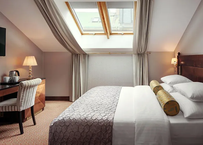 Cosmopolitan Hotell Prag